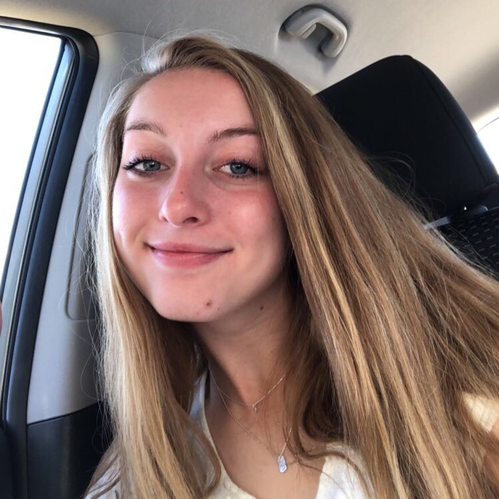 Meet your Posher, Lauren